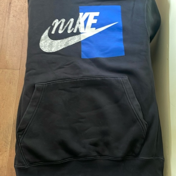 Nike - split logo pullover sweatshirt - black with white & blue logo - men’s S - Picture 6 of 6